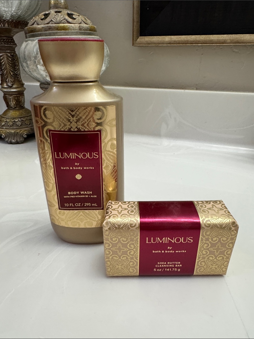 Bath & Body Works Luminous Gold & Burgundy Body Wash & Shea Butter Bar